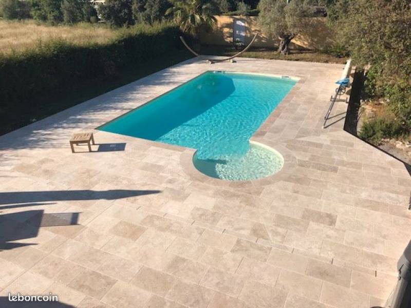 Travertin pierre pour terrasse, plage de piscine à MONTPELLIER et NIMES