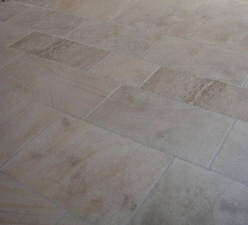 Dallage et Margelle en Pierre Naturelle – Vente à Beaune en Bourgogne-Franche-Comté