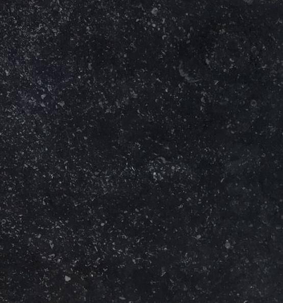 Pierre Bleue du Hainaut foncé poli pour dallage exceptionnel en pierre naturelle, livraison Paris