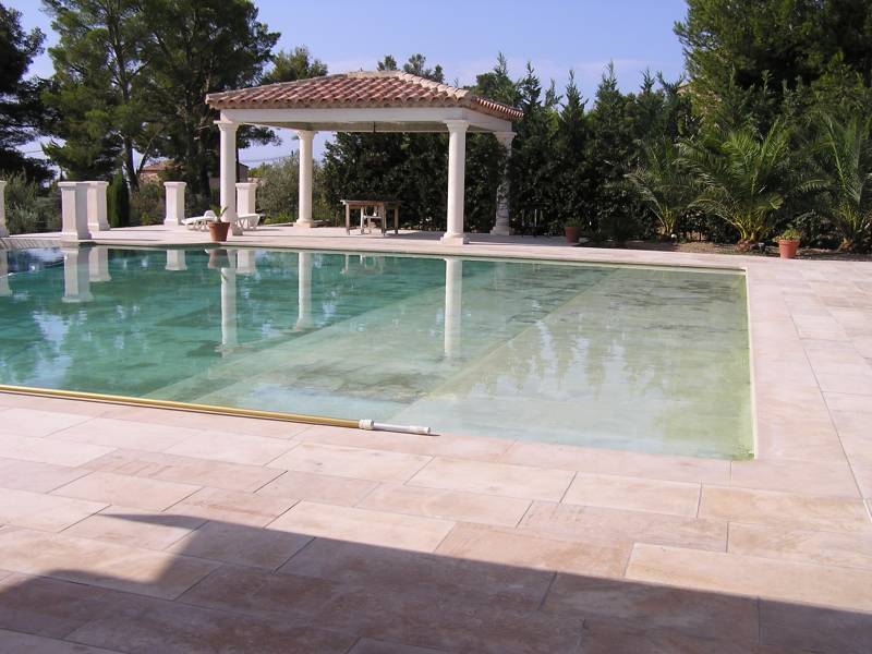 Dallage Vieux Manoir, pierre du Périgord à Paris rue de Bourgogne