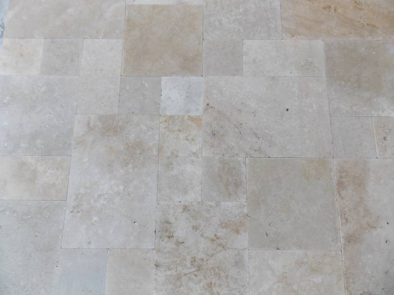 Carrelage pierreCarrelage en pier Travertin beige Avignon Vaucluse 84