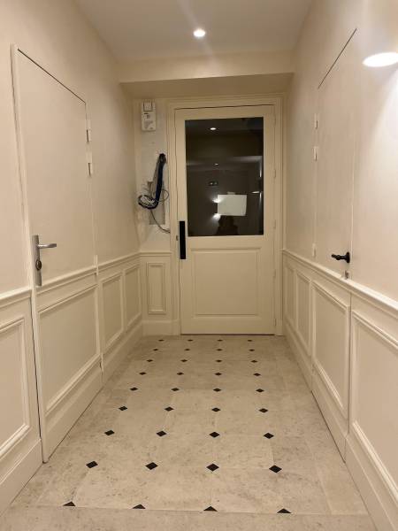 Pierres naturelles rue de Bourgogne à Paris 75 – Showroom et Fabrication sur Mesure en Dordogne et Gard 