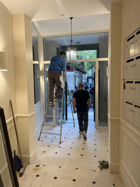 Pierres naturelles rue de Bourgogne à Paris 75 – Showroom et Fabrication sur Mesure en Dordogne et Gard 