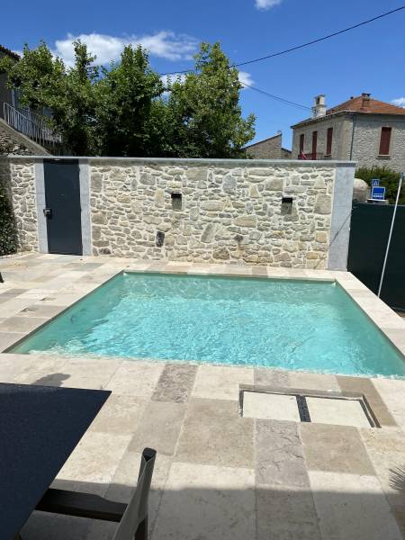 Dallage pierre naturelle du Périgord West Stein, terrasse, margelle, sol intérieur et extérieur