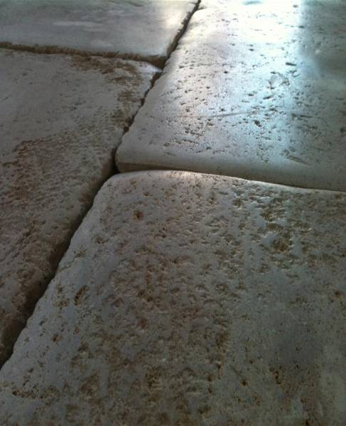 Pierre naturelle extraite en Bourgogne issue de carrières bourguignonnes