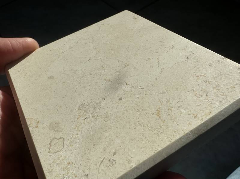 Dallage Pierre de Mareuil : Pierre Naturelle du Périgord Marbrière Cristalline – Disponible en Vente Directe chez FRANCEPIERRE