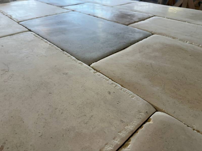 Sol en Pierre Naturelle : Élégance, Durabilité et Valeur Ajoutée pour Votre Habitat