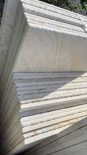 Dallage pierre naturelle blanche à NIMES