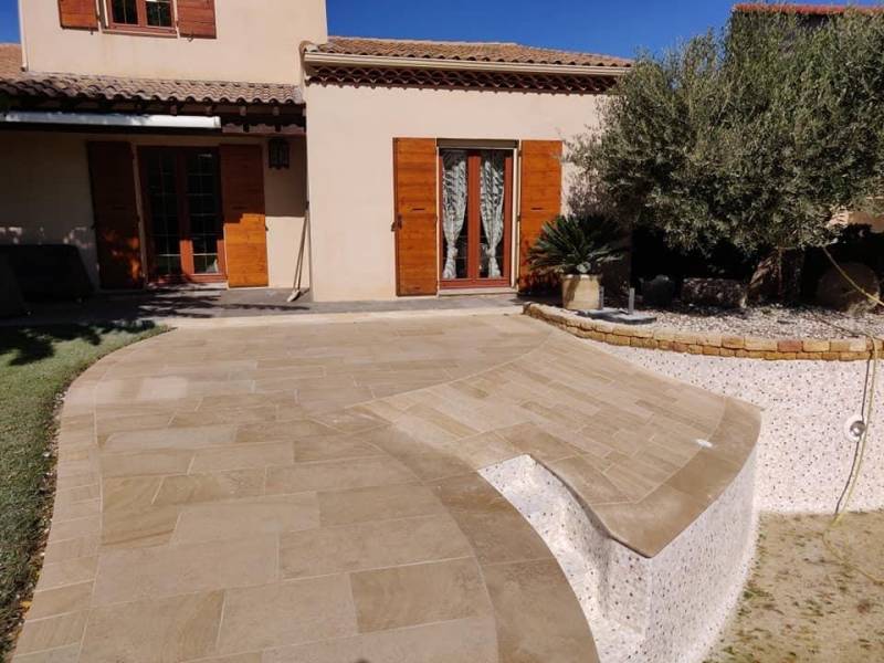 Pierre pour intérieur, extérieur, terrasse et plage de piscine. Paris et Région parisienne