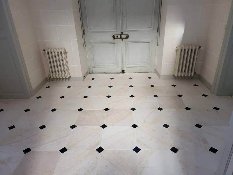 Dallage en Pierre Naturelle : l’Excellence FRANCEPIERRE pour vos Projets d’Aménagement