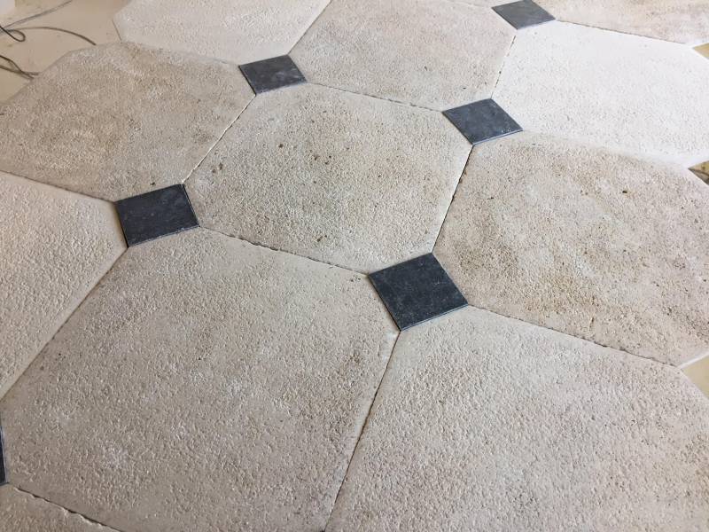Dallage pierre naturelle à cabochon