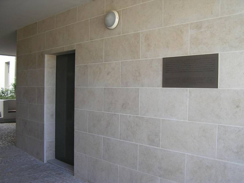 Pierres naturelles françaises Mauvy, façade en intérieur et en extérieur 