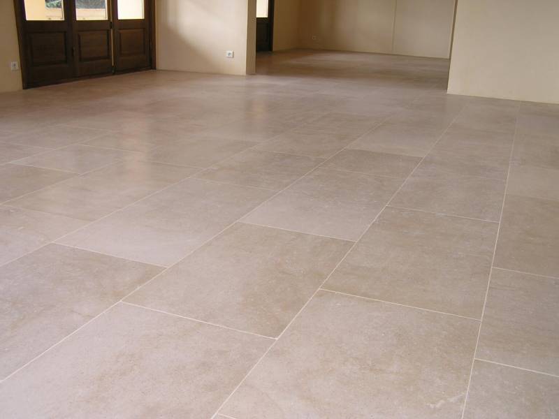 Dallage pierre naturelle adoucie à Saint Tropez, Grimaud