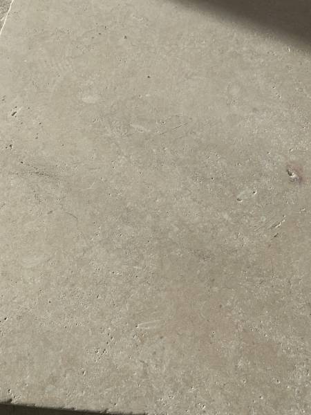 Dallage pierre naturelle blanche à Aix en provence et Saint Remy de provence