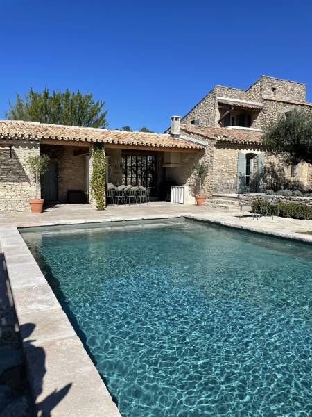 Comment bien choisir sa terrasse en pierre naturelle ? Quelle pierre naturelle choisir ?