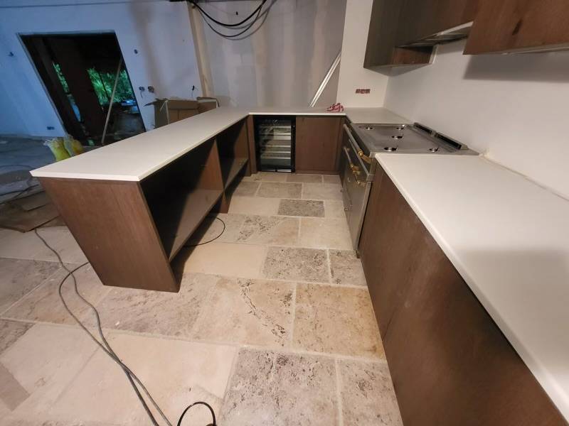 Dallage en Pierre Naturelle : Périgord, Dordogne,Travertin – Prix Direct Usine avec Livraison à Lyon (69) et sa Région.