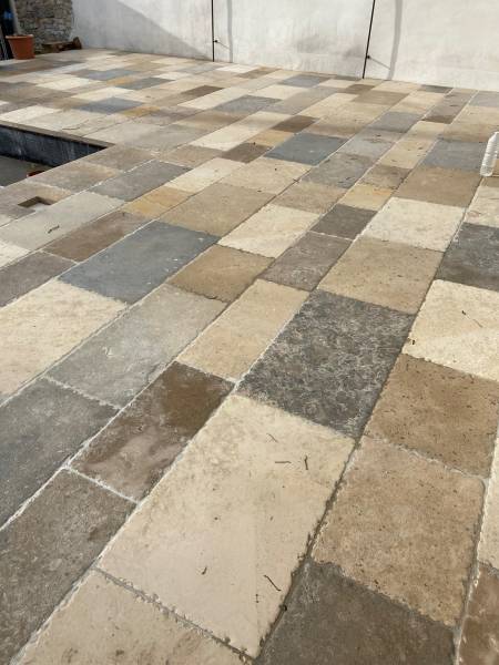 Dallage pierre naturelle du Périgord West Stein, terrasse, margelle, sol intérieur et extérieur
