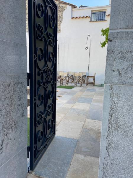 Dallage pierre naturelle du Périgord West Stein, terrasse, margelle, sol intérieur et extérieur