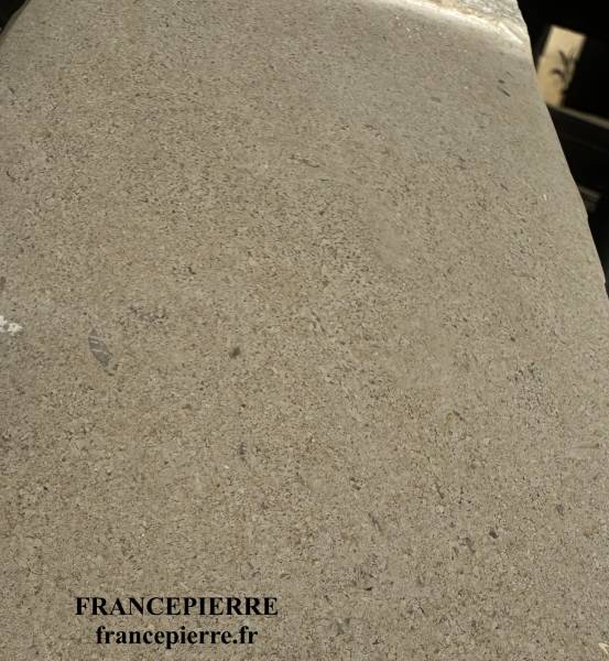 Pierre de Martel : Dallage et Margelles de Qualité, proche Rocamadour en Occitanie