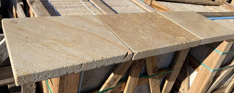 Margelle pierre naturelle de Dordogne Périgord