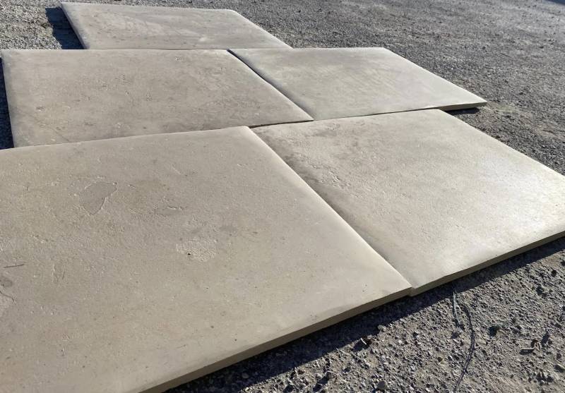 Dallage en pierre naturelle de France, livraison Grilly située dans le département de l'Ain en région Auvergne-Rhône-Alpes