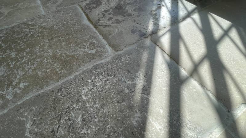 Carrelage pierre naturelle à Paris, Périgueux, Avignon, Nîmes et Béziers