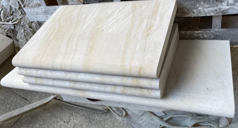 Carrelage pierre claire pour intérieur et extérieur en terrasse ou plage de piscine PARIS - BORDEAUX