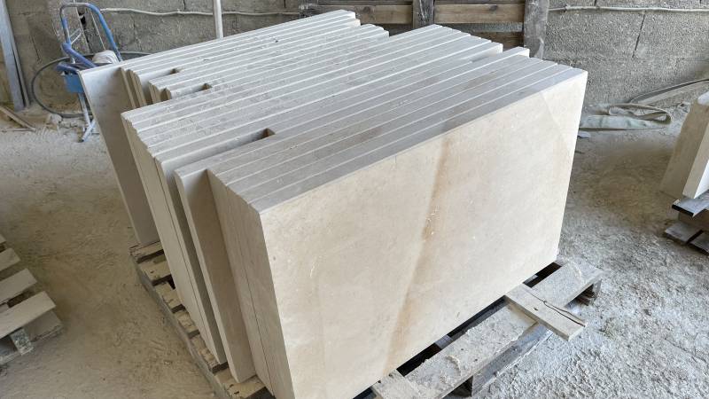 Pierre de Dordogne pour dallage intérieur et extérieur.