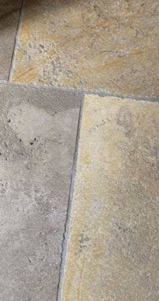 Dallage ancien toutes nuances en pierre naturelle avec dalle du Périgord Dordogne Montagnac, Limeyrat, Auberoche