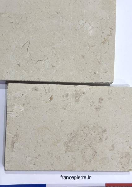 Pierre de Sainte-Croix : Un trésor du Périgord La pierre de Sainte-Croix, une pierre naturelle calcaire et marbrière originaire du Périgord en Dordogne