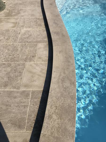 Carrelage pierre naturelle à Paris, Périgueux, Avignon, Nîmes et Béziers