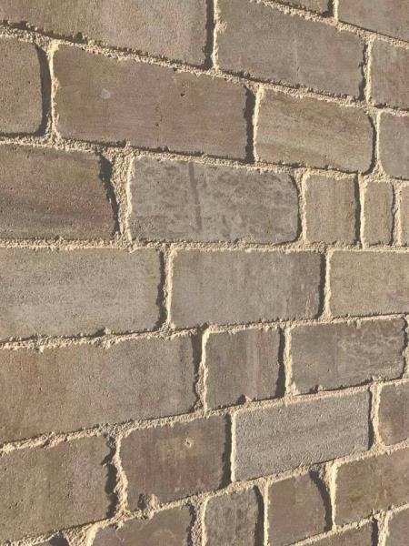 Dallage en pierre naturelle de France : livraison à Bossey (Haute-Savoie, Auvergne-Rhône-Alpes).