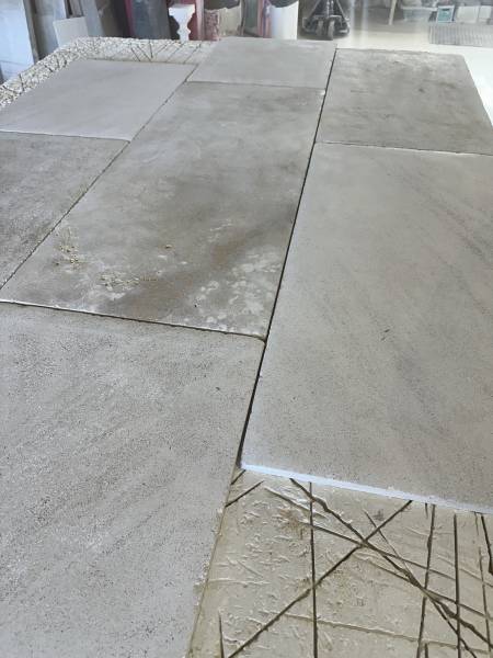 SEPT SHOWROOMS en France pour Découvrir la Pierre Naturelle.