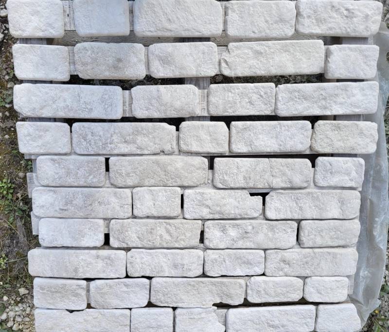 Plaquette de parement en pierre – Parement mural en pierre de Dordogne