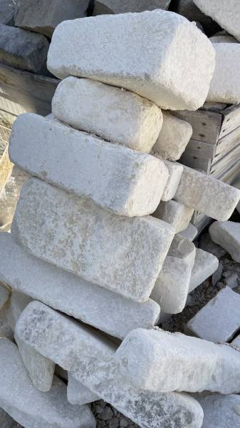 Qu'est-ce que la pierre du Pierre du Périgord, pierre de Dordogne Montagnac d'Auberoche.