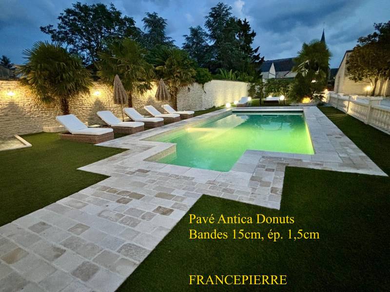 Pavés Antica en Pierre Naturelle : Cachet Authentique et Pose Traditionnelle.