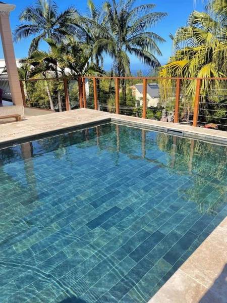 Transformez Vos Espaces, terrasses et piscines avec l'Élégance Naturelle de la Pierre de Bali