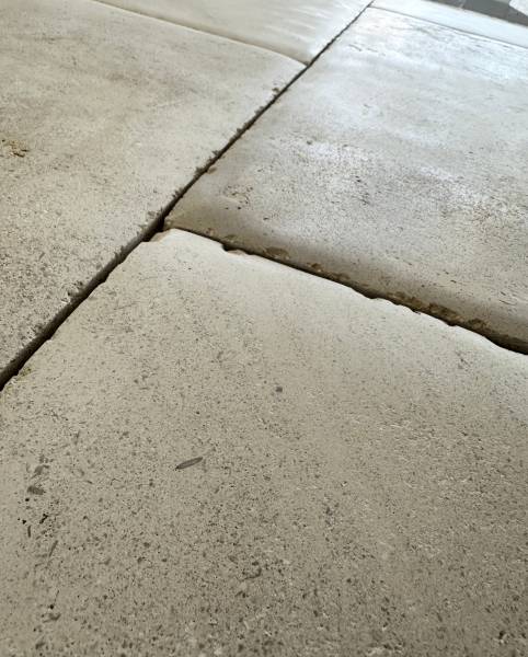 Dallage ancien en Pierre Naturelle Semond – Bourgogne Franche-Comté hors IGP