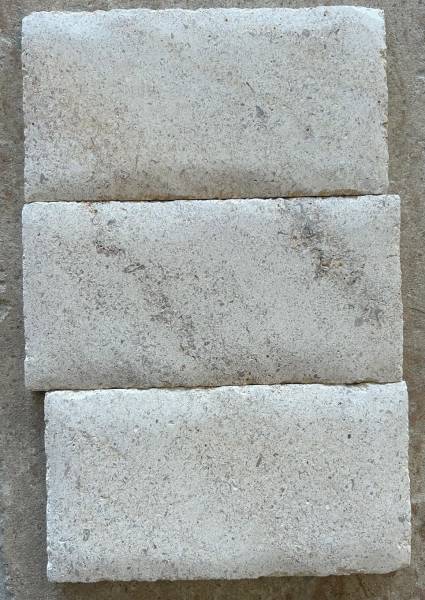 Echantillon Pierre Naturelle Semond vieilli main – Bourgogne Franche-Comté hors IGP