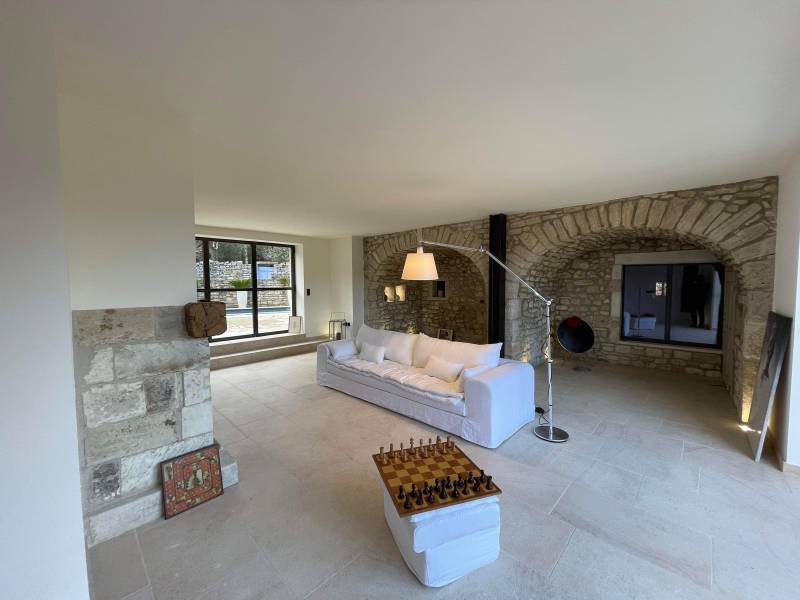 PIERRE NATURELLE HAUT DE GAMME EN ÎLE-DE-FRANCE — FRANCEPIERRE, Fabricant Référence pour Paris, Hauts-de-Seine et Yvelines