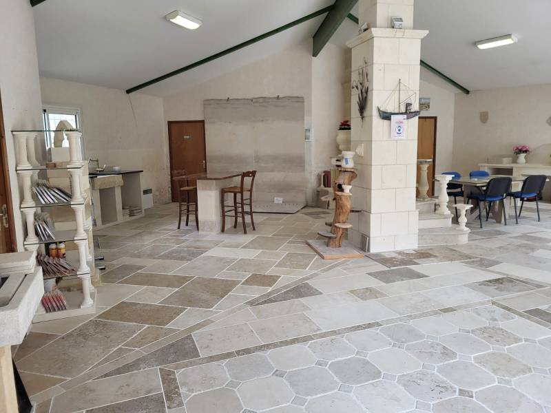 Dallage en pierre naturelle de France : livraison à Bossey (Haute-Savoie, Auvergne-Rhône-Alpes).