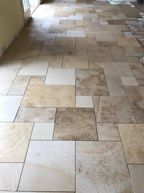 Dallage adouci en pierre naturelle proche Apt dans le 84