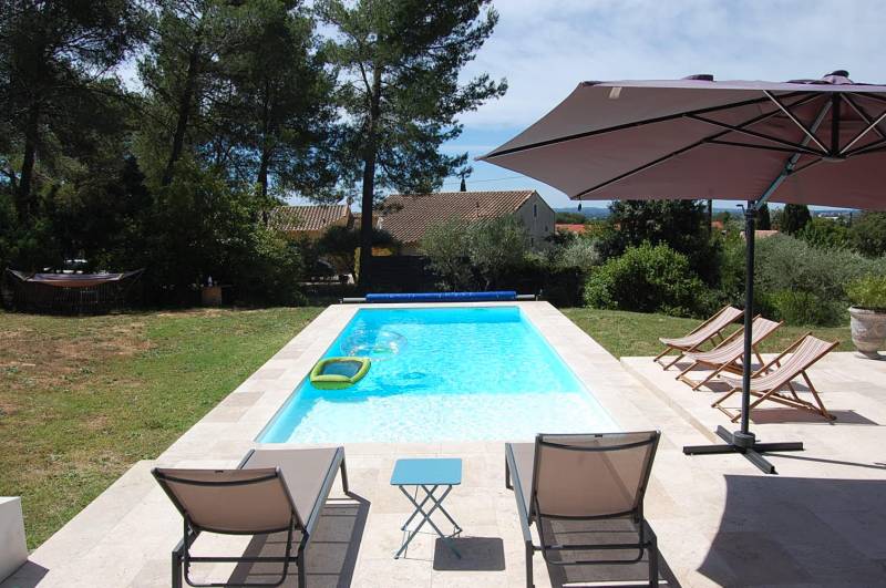 Travertin extérieur piscine AVIGNON 84 et AIX 13