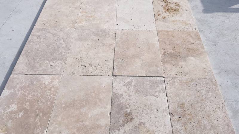 TRAVERTIN AUBAGNE 13