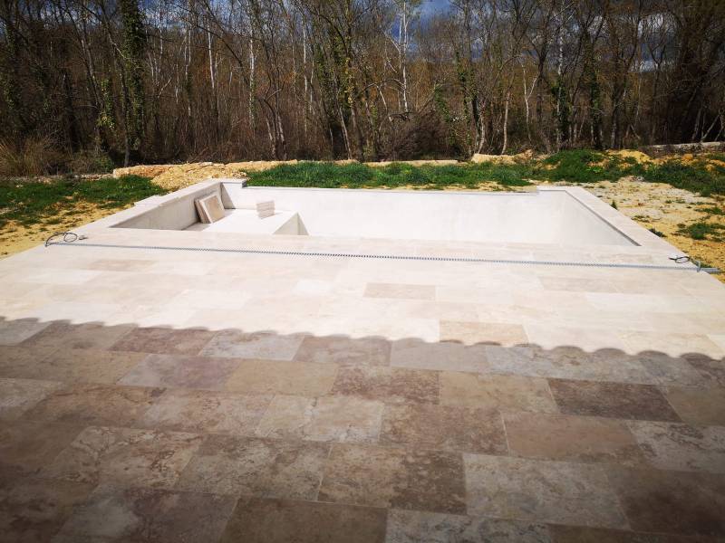 Travertin pierre pour terrasse, plage de piscine à MONTPELLIER 34 HERAULT