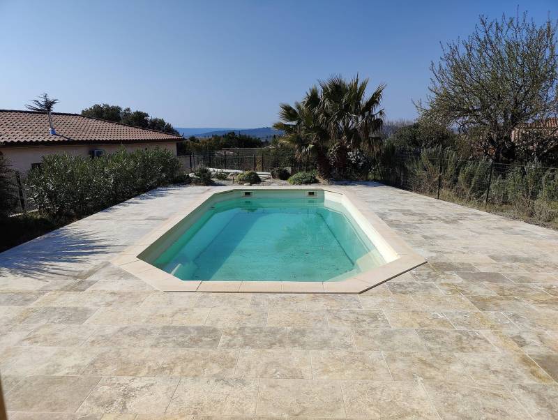 Dallage en Pierre Naturelle : Périgord, Dordogne,Travertin – Prix Direct Usine avec Livraison à Lyon (69) et sa Région.