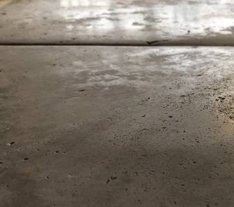 Travertin beige nuancé bombé vieilli à la main effet ancien à Béziers