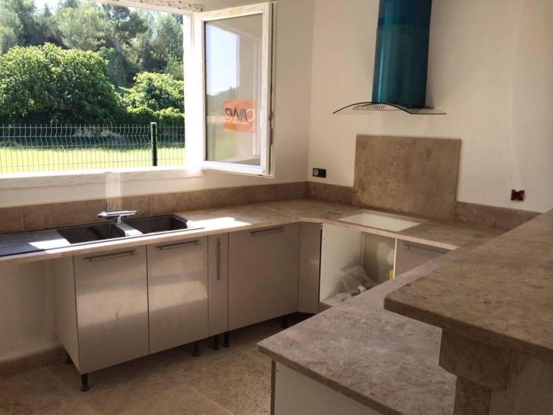 Découvrez la Pierre de Montignac, plan de travail en pierre naturelle du Périgord