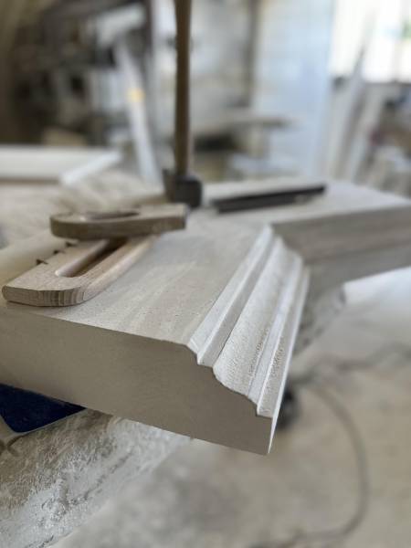 Taille de pierre pour margelle moulurée : livraison à Neuilly-sur-Seine (Hauts-de-Seine, Île-de-France).