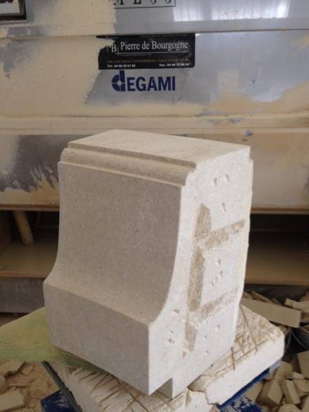 Tailleur de pierre dans le Gard 30, Occitanie